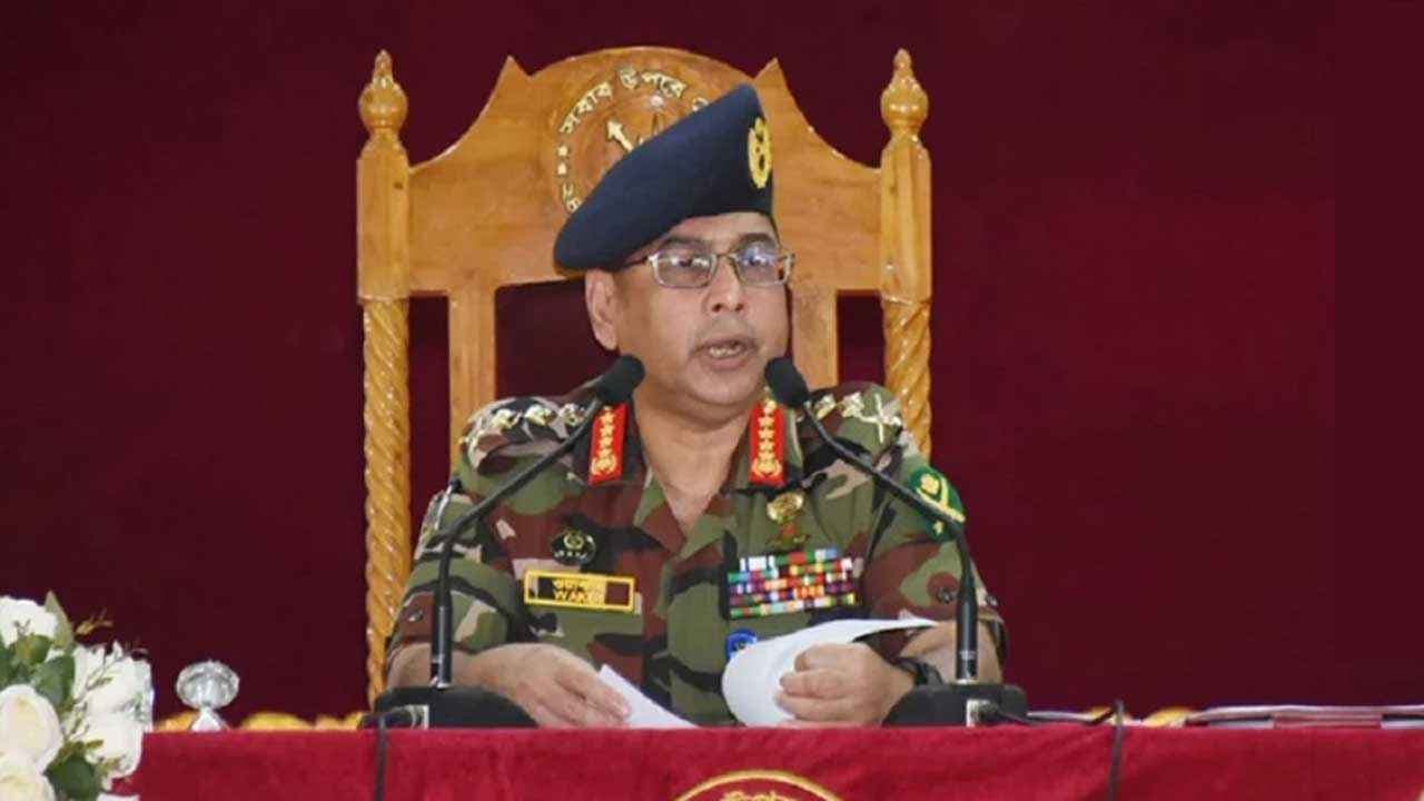 কবে ব্যারাকে ফিরবে সেনাবাহিনী, জানালেন সেনাপ্রধান- খবরের থাম্বনেইল ফটো