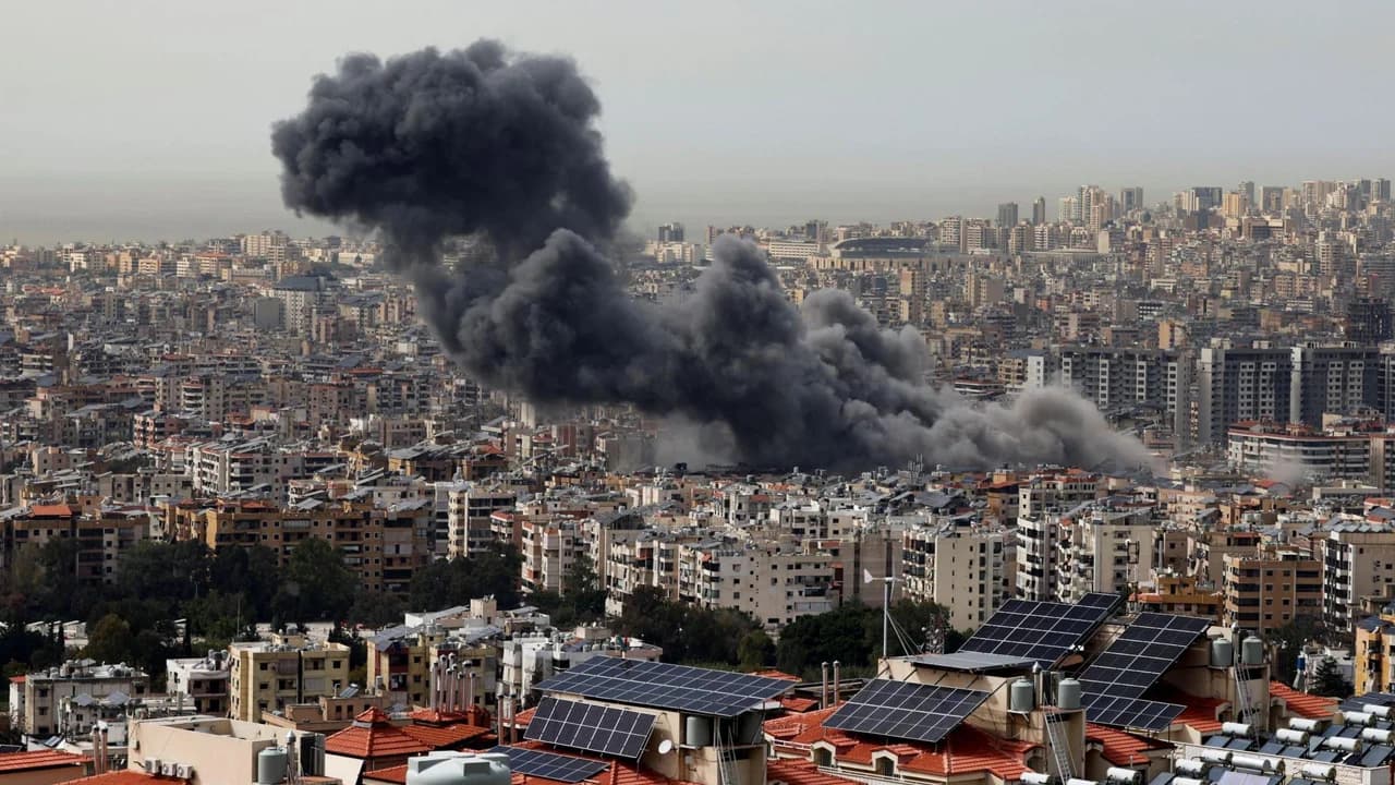 বৈরুতে হিজবুল্লাহর কমান্ড সেন্টার ধ্বংসের দাবি ইসরাইলের- খবরের থাম্বনেইল ফটো