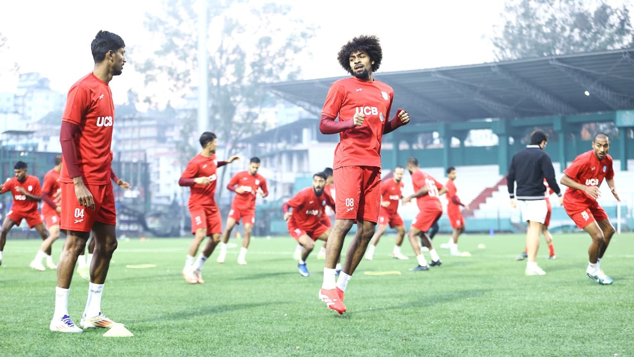 হামজাদের হংকং ম্যাচে কুয়েতের ৩ রেফারি- খবরের থাম্বনেইল ফটো