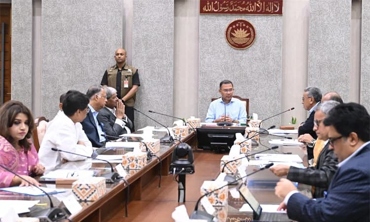 প্রধানমন্ত্রীর সভাপতিত্বে ‘জ্বালানি পরিস্থিতি মোকাবেলায় করণীয়’ নিয়ে বিশেষ সভা - খবরের থাম্বনেইল ফটো