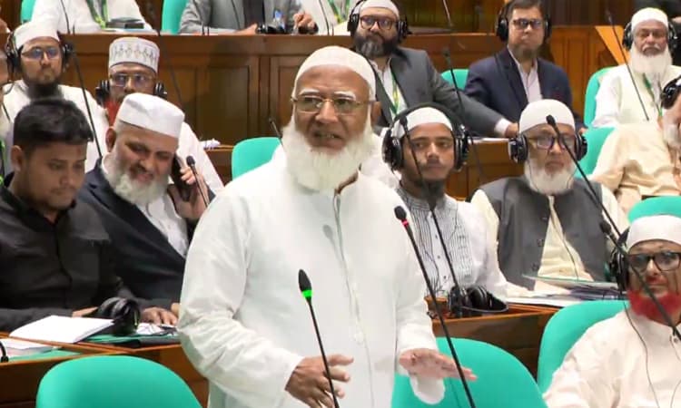 জুলাই গণঅভ্যুত্থানের চেতনাকে প্রাধান্য দিয়ে এগোতে হবে : শফিকুর রহমান- খবরের থাম্বনেইল ফটো