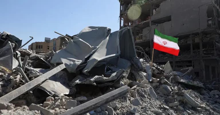 তেহরানের কাছে হামলায় নিহত ১৮ : ইরানি গণমাধ্যম- খবরের থাম্বনেইল ফটো