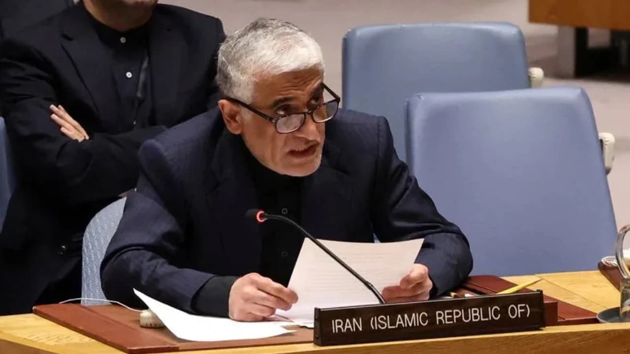 সংযুক্ত আরব আমিরাতের কাছে ক্ষতিপূরণ চাইল ইরান- খবরের থাম্বনেইল ফটো