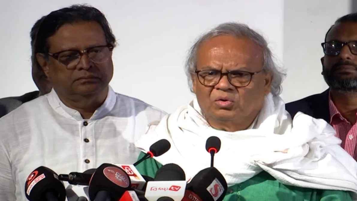 ‘গুপ্ত হয়ে বোরকার নিচে না থাকা মানুষদের বিরুদ্ধে প্রোপাগান্ডা চলছে’- খবরের থাম্বনেইল ফটো