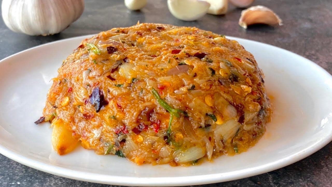 রসুনের ভর্তা তৈরির রেসিপি জেনে নিন- খবরের ইমেজ Image