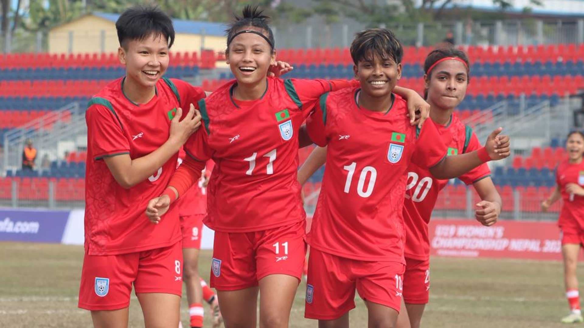 ফাইনালেও ভারতকে হারাতে আত্মবিশ্বাসী মেয়েরা- খবরের থাম্বনেইল ফটো