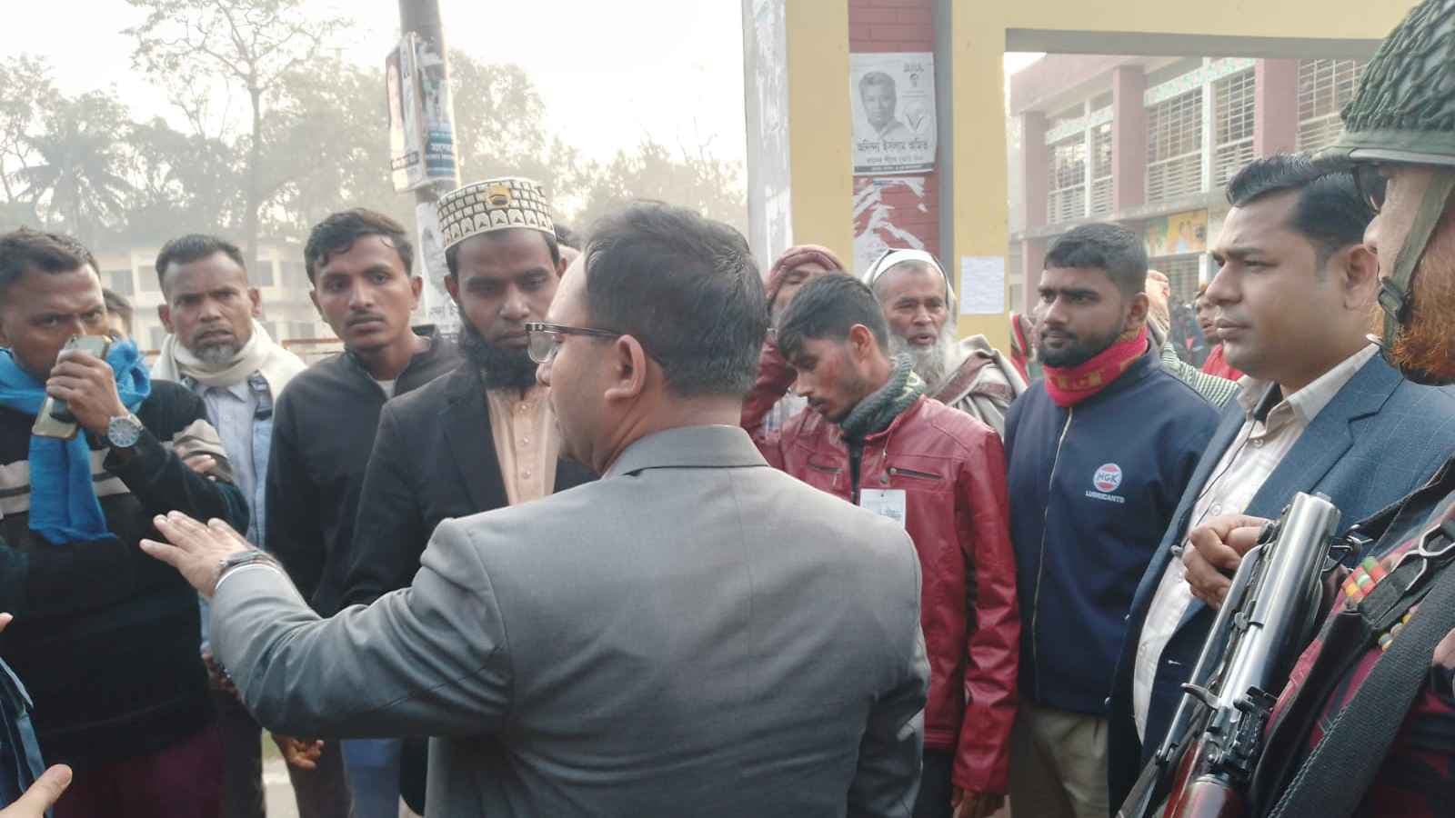 যশোরে নির্বাচনি সহিংসতায় দু’জন আহত- খবরের থাম্বনেইল ফটো