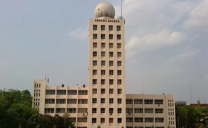 আবহাওয়া শুষ্ক থাকার সম্ভাবনা, বাড়তে পারে দিনের তাপমাত্রা- খবরের থাম্বনেইল ফটো