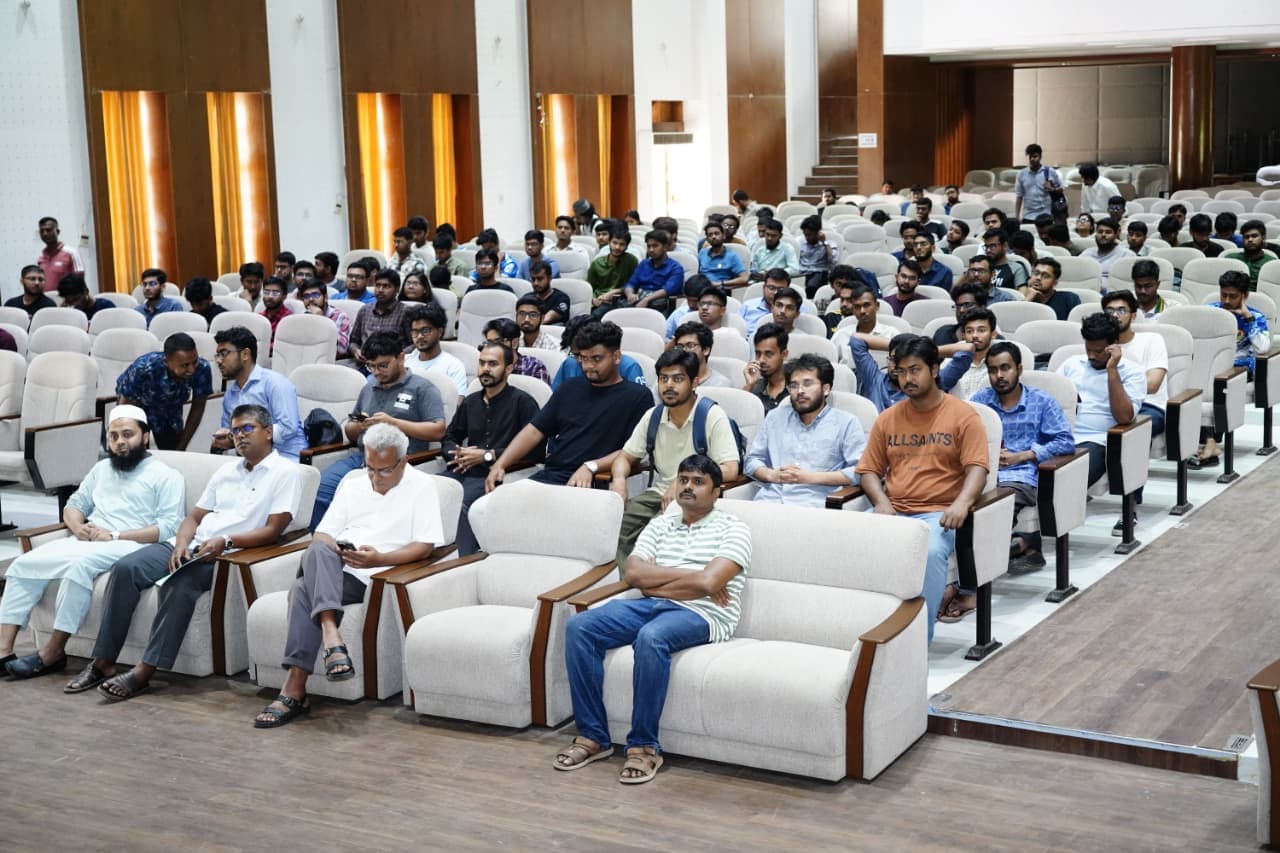 কুয়েটে উপাচার্যের সঙ্গে শিক্ষার্থীদের মতবিনিময় সভা অনুষ্ঠিত- খবরের থাম্বনেইল ফটো