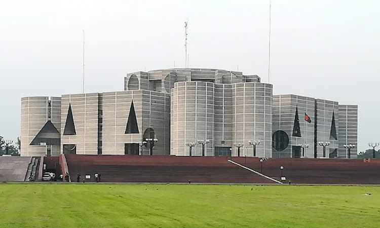 সরকারি চাকরিতে প্রবেশের সর্বোচ্চ বয়সসীমা ৩২ বছর নির্ধারণে বিল পাস- খবরের থাম্বনেইল ফটো