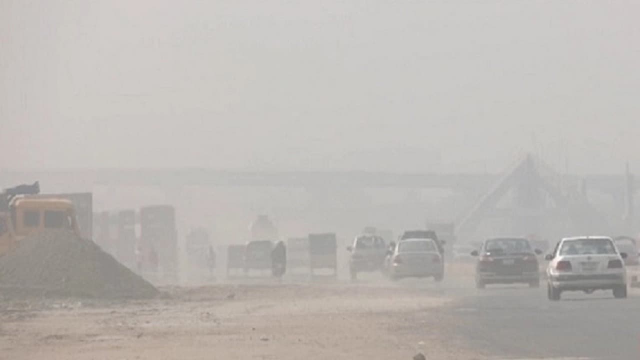 ১২৩ স্কোর নিয়ে দূষিত শহরের তালিকায় ১৩তম অবস্থানে ঢাকা- খবরের থাম্বনেইল ফটো