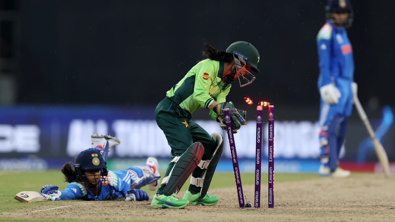 ভারতের বিপক্ষে প্রথমবার এমন নজির গড়ল পাকিস্তান- খবরের থাম্বনেইল ফটো