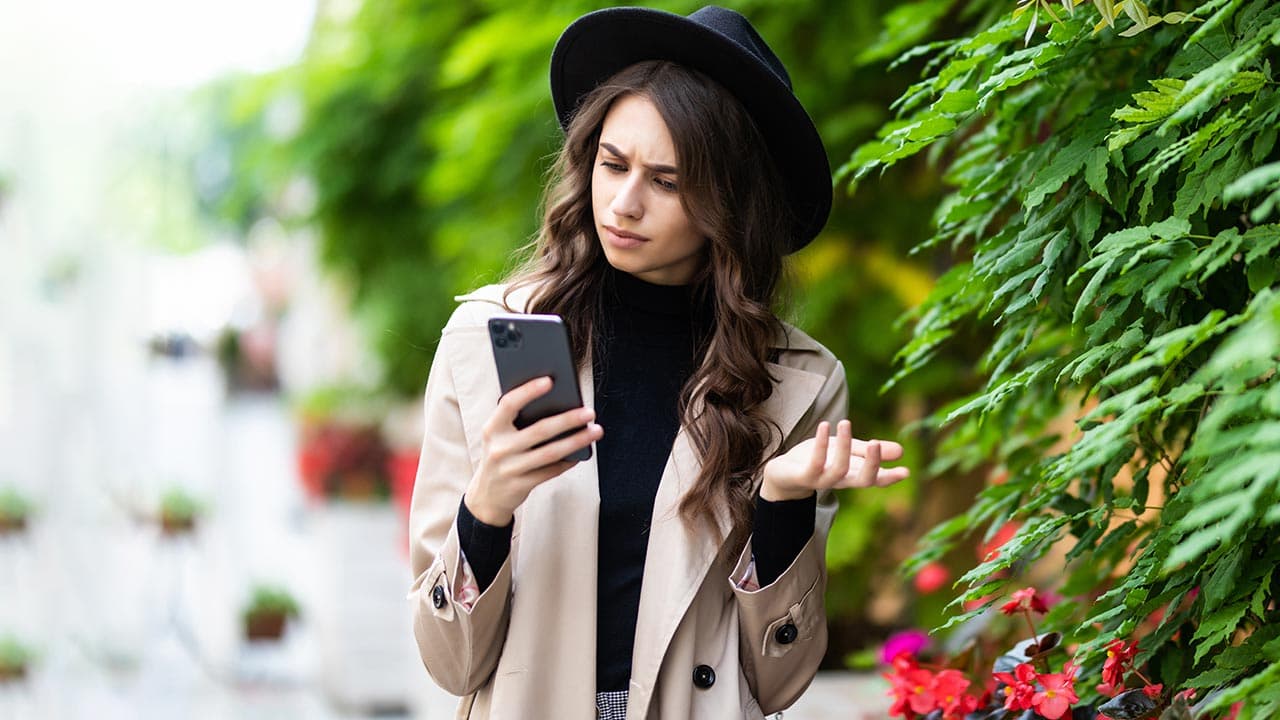 আপনার ফোন যেভাবে আপনার বয়স বাড়িয়ে দিচ্ছে- খবরের থাম্বনেইল ফটো