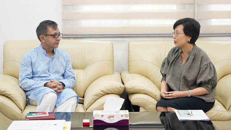 বাংলাদেশ-থাইল্যান্ডের মধ্যে বাণিজ্য ও বিনিয়োগ সম্পর্ক জোরদারের সুযোগ রয়েছে: শিল্পমন্ত্রী- খবরের থাম্বনেইল ফটো