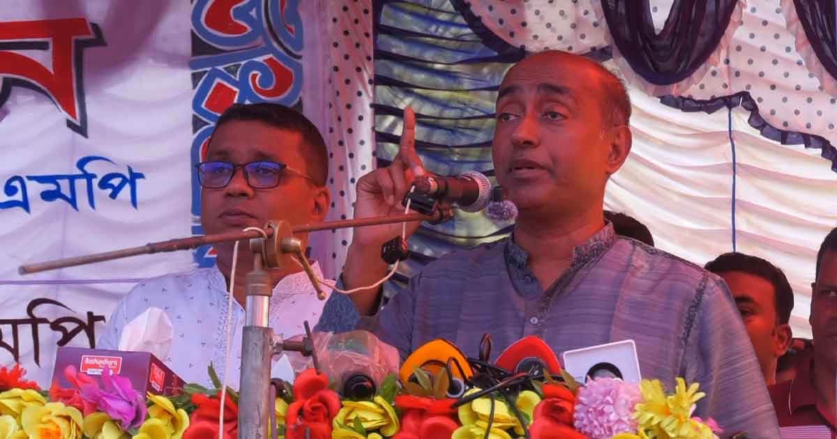 জুলাই সনদ বাস্তবায়নের সঙ্গে গণভোটের কোনো সম্পর্ক নেই: আইনমন্ত্রী- খবরের থাম্বনেইল ফটো