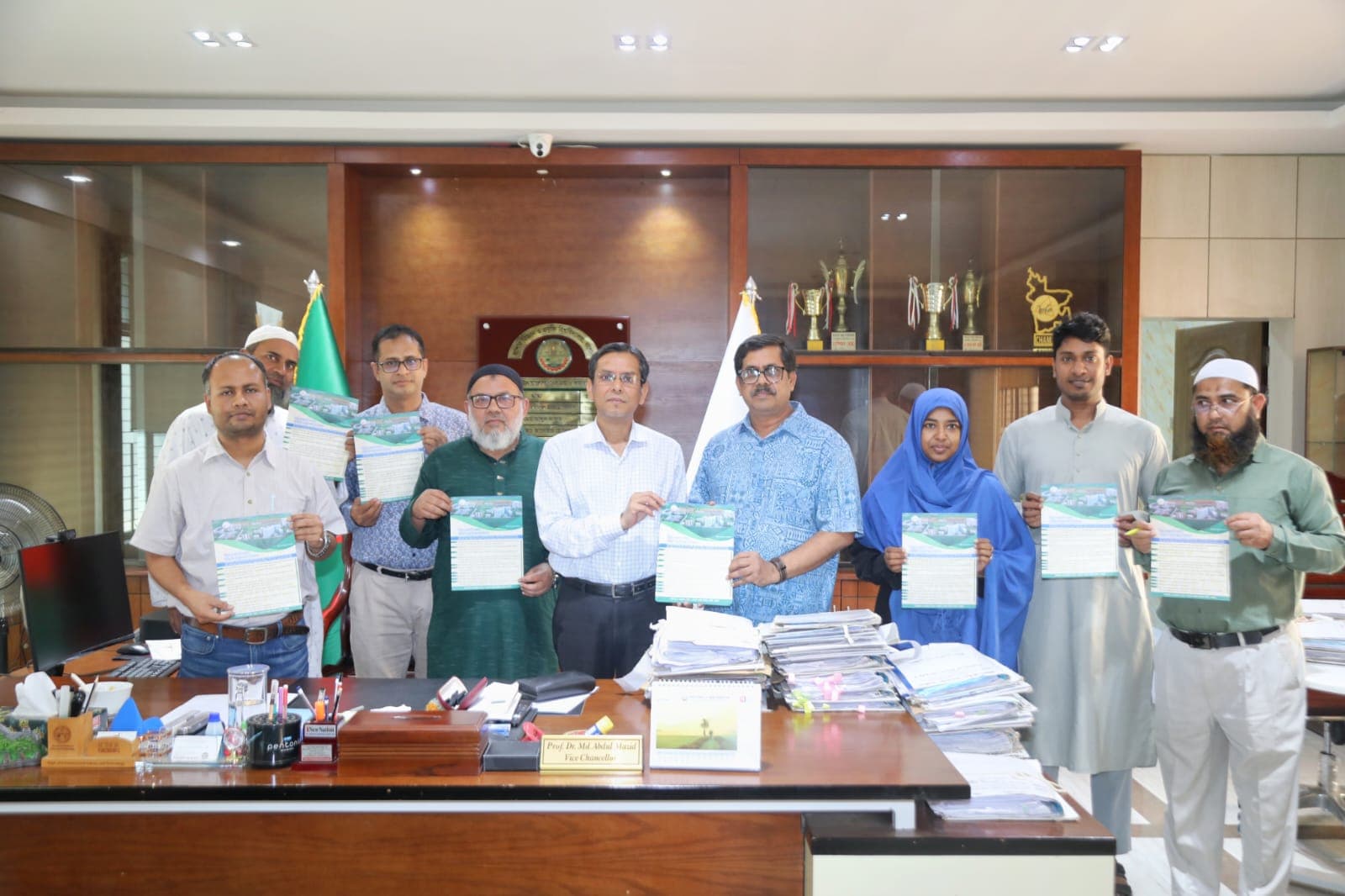 যবিপ্রবিতে বিদ্যুৎ ও জ্বালানি সাশ্রয়ে নিয়মিত তদারকি ও লিফলেট বিতরণ কর্মসূচি চালু- খবরের থাম্বনেইল ফটো