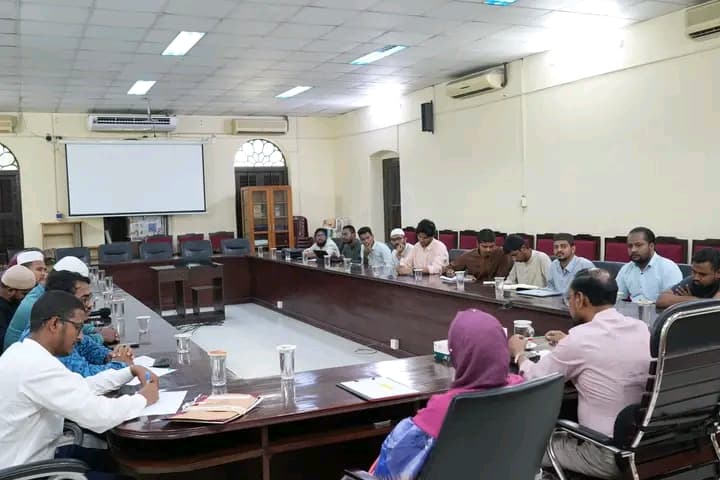 জবির নবনির্বাচিত উপাচার্যের সঙ্গে জকসু প্রতিনিধিদের সৌজন্য সাক্ষাৎ- খবরের থাম্বনেইল ফটো